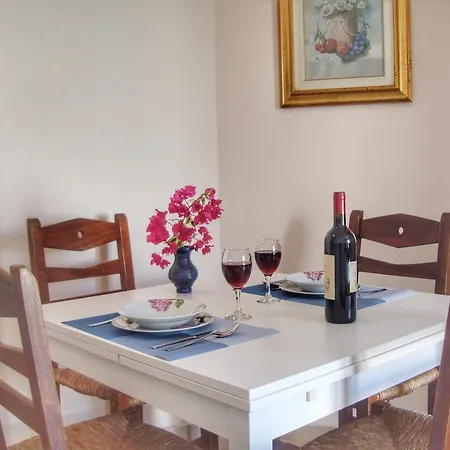 Cezanakis Holiday home