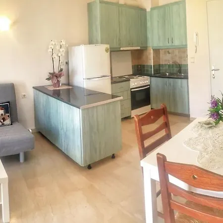 Holiday home Cezanakis *